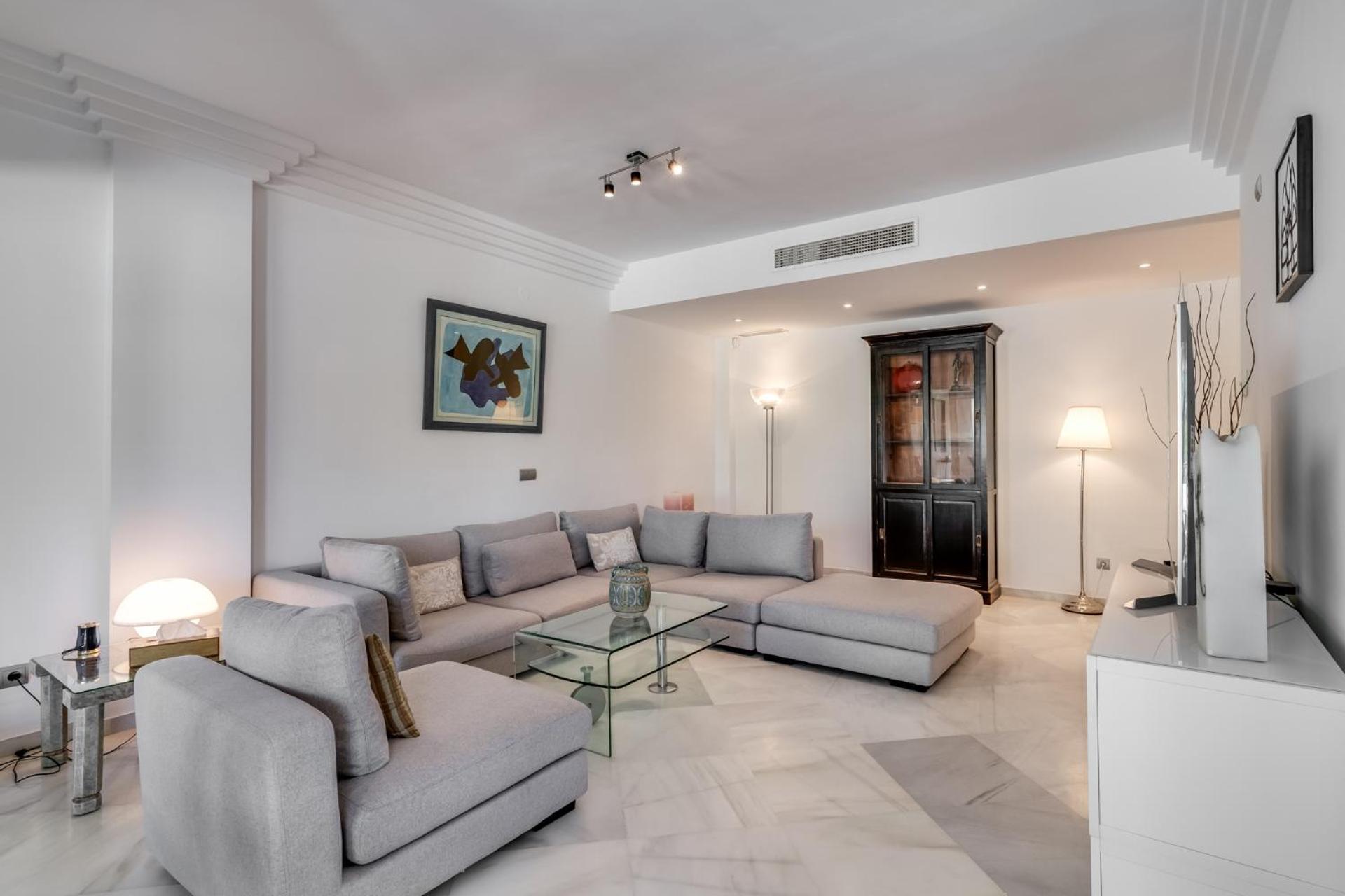 Molo Residences Boutique Apartments & Spa Марбеля Екстериор снимка