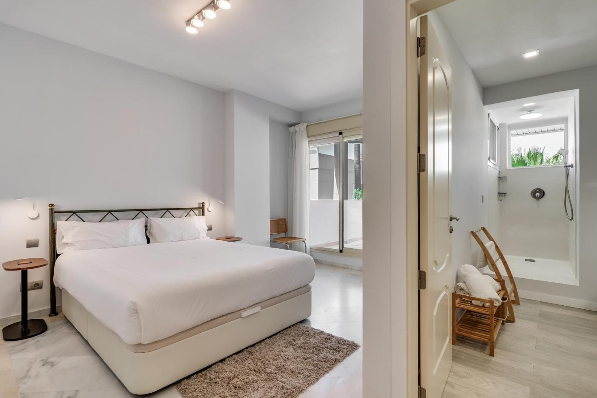 Molo Residences Boutique Apartments & Spa Марбеля Екстериор снимка