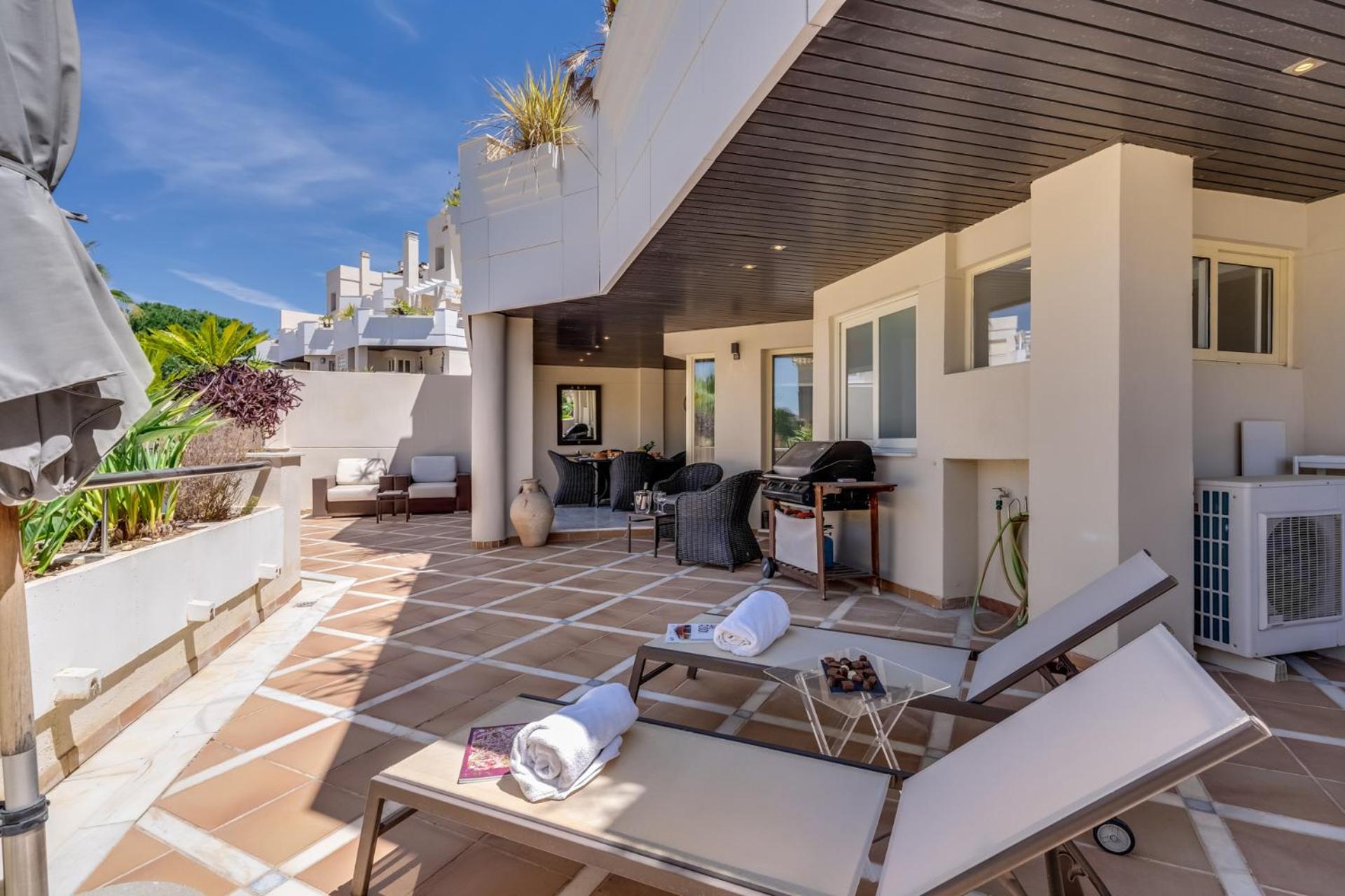 Molo Residences Boutique Apartments & Spa Марбеля Екстериор снимка