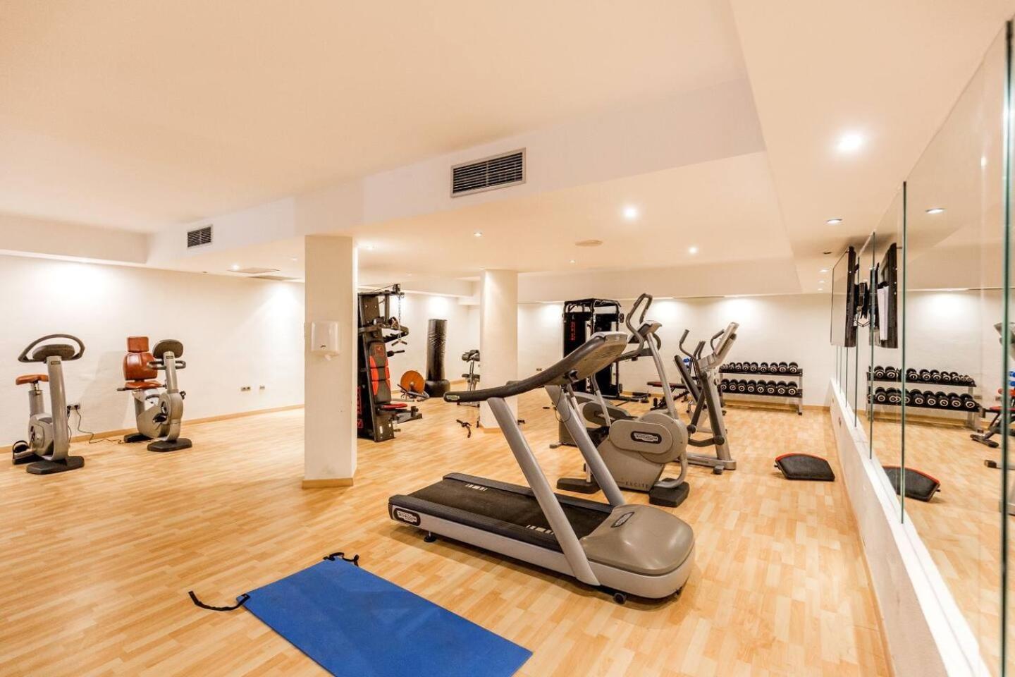 Molo Residences Boutique Apartments & Spa Марбеля Екстериор снимка