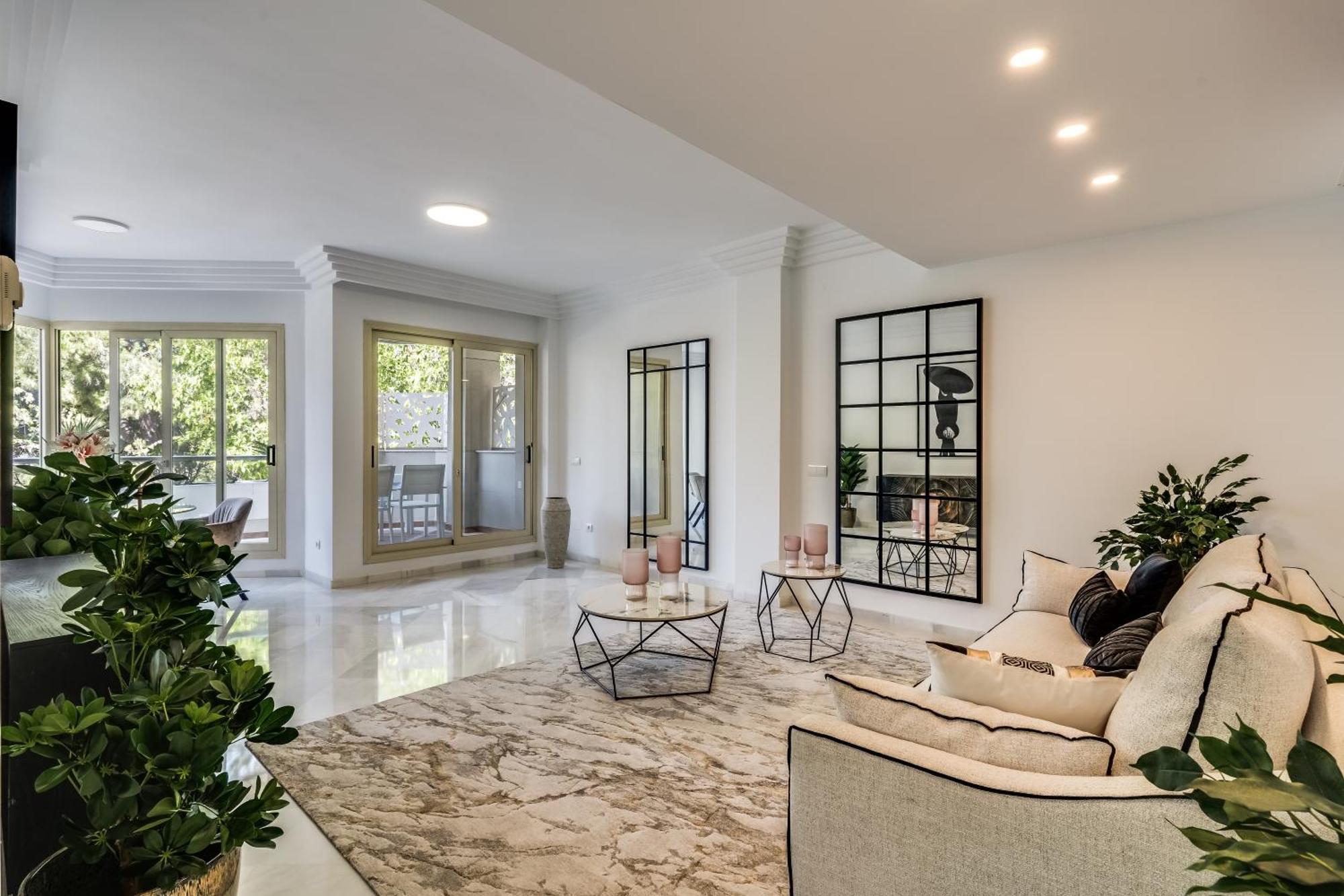 Molo Residences Boutique Apartments & Spa Марбеля Екстериор снимка