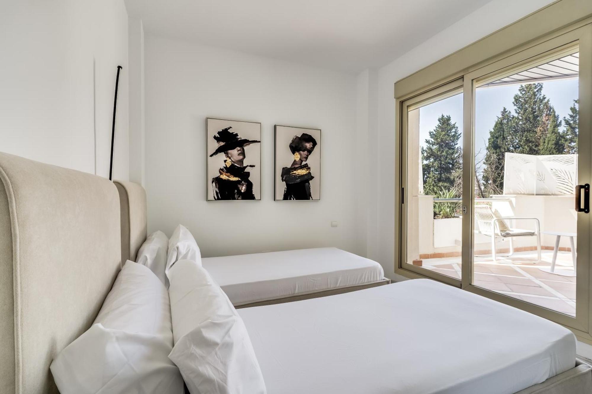 Molo Residences Boutique Apartments & Spa Марбеля Екстериор снимка