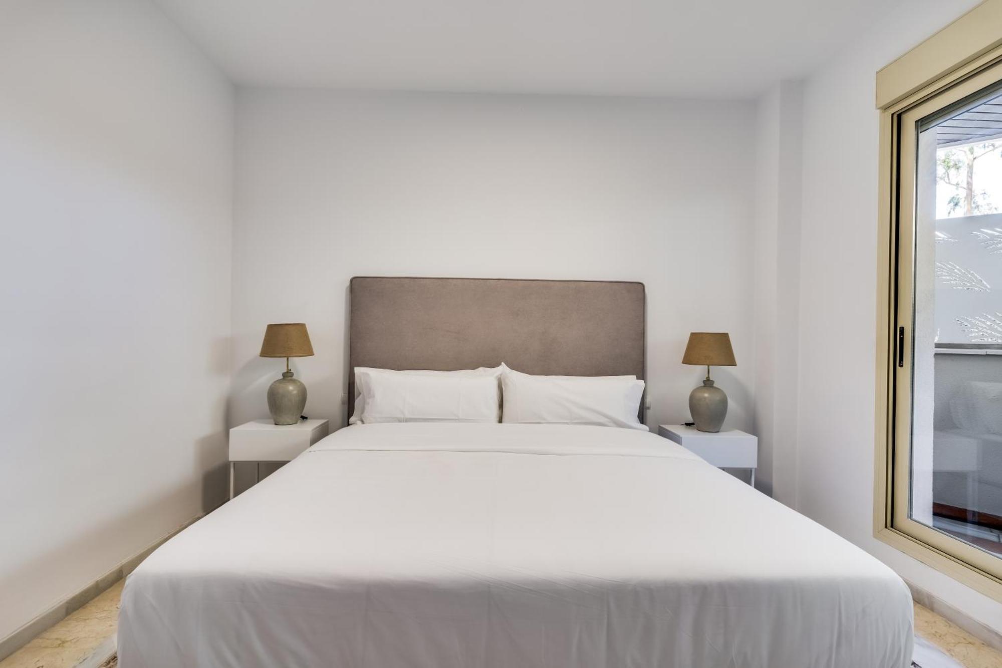 Molo Residences Boutique Apartments & Spa Марбеля Екстериор снимка